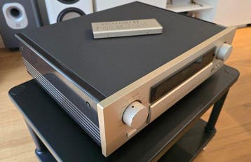 Accuphase - C2400 Voorversterker, Nieuw