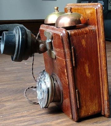 Analoge telefoon - Hout, Messing, Bakeliet, Staal - 1920s -