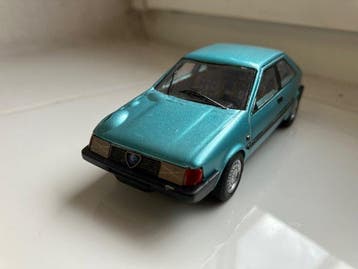 Klaxon Easy 1:43 - Voiture miniature - Alfa Romeo Arna 2