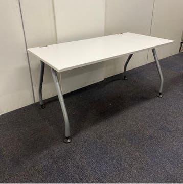werndl verstelbaar bureau, 160x80cm, wit blad - grijze poten, Huis en Inrichting, Bureaus, In hoogte verstelbaar, Gebruikt