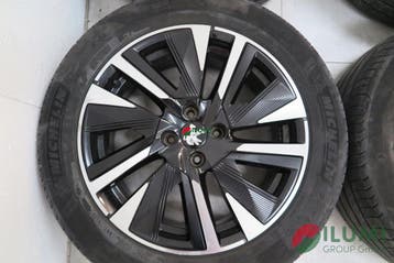 Banden en Velgen – Velgen Peugeot 2008 II 18 Cali 215/55R18, Autos : Pièces & Accessoires, Verzenden