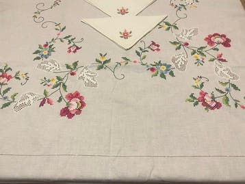 Nappe - 242 cm - 164 cm - Nappe au point de croix
