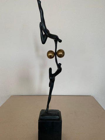 Artihove - Corry Ammerlaan - Beeld, Succes - 43 cm - Brons,