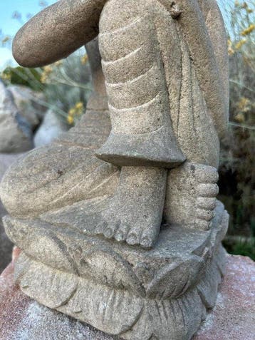 Buddha inginocchiato - Beeld - Buddha - Balinese cultuur -