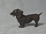 Pierre Chenet (XX-XXI) - sculptuur, Le Teckel - 5.8 cm -