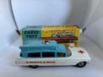 Corgi 1:43 - Voiture miniature - Superior Ambulance on