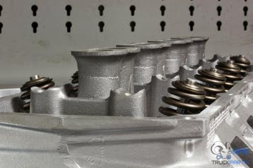 Cylinder head LPG/CNG 5.7 HEMI 09+ REVISED LPG Right, Ophalen of Verzenden, Nieuw