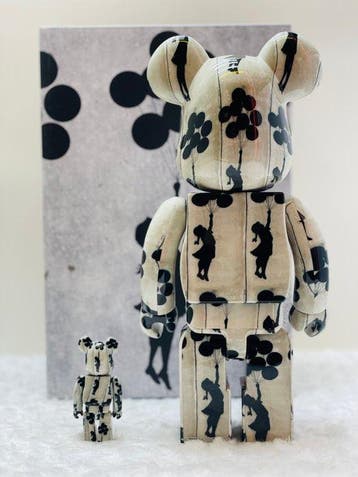 Medicom Toy - BE@RBRICK 400% & 100% Banksy & Brandalism Girl