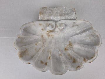 Wijwatervat - 1800-1850 - Heilige-waterfontijn uit