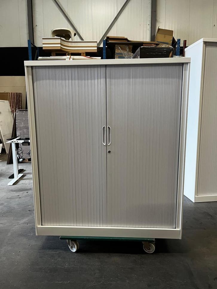 Roldeurkast - Archiefkast - Nieuw - Met slot - 140x120x45 cm, Maison & Meubles, Armoires | Armoires à porte coulissante & Armoires à archives
