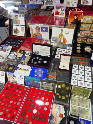 Europa. Collection of coins/banknote/medals/euro inkl. pp