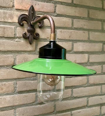 Lantaarn - buitenlamp - Bakeliet, Koper, Emaille - Unicaat