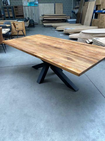 Marc eettafel, mangohout + RVS onderstel (nieuw, outlet), Huis en Inrichting, Tafels | Eettafels, Nieuw, Overige houtsoorten