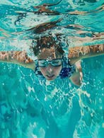 Anne Dias (1985) - Underwater Artistic Whisper