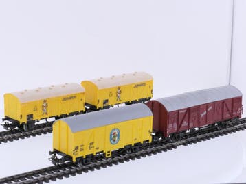 Schaal H0 Märklin 4414, 4509 en 4637 set van 4 gesloten g.., Ophalen of Verzenden, Overige typen