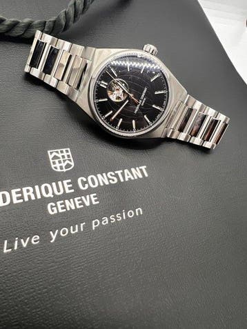 Frédérique Constant - Highlife Heartbeat Automatic -, Nieuw