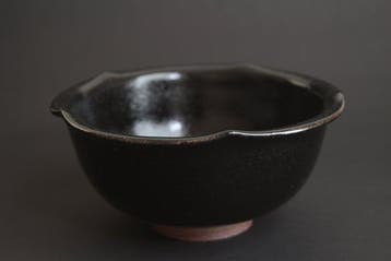 Zwarte Karatsu-schaal - Nakazato Tarouemon XIII –