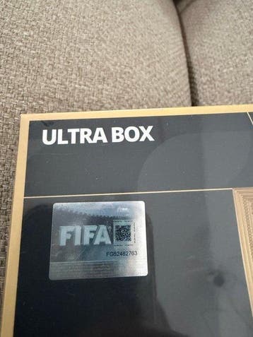 Panini - 1 Box - Official Football Trading Cards Ultra Box, Collections