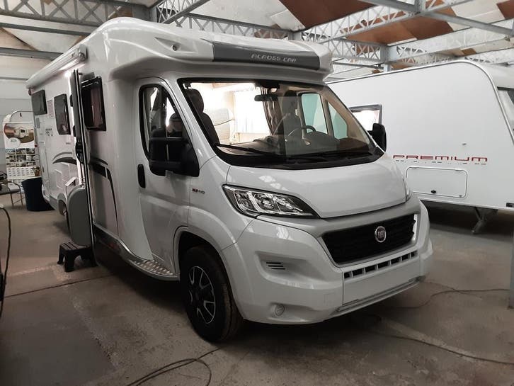 ACROSS CAR AERO 680CD FIAT 140 AUTOMATIQUE / AUTOMAAT, Caravanes & Camping, Camping-cars, Enlèvement