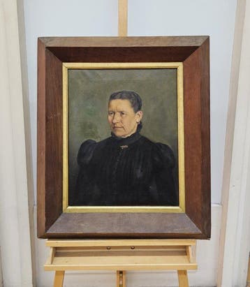 Catalan School (XIX) - Realist female Portrait - NO RESERVE