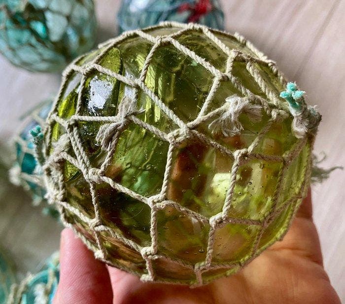 Objets maritimes (7) - Flotteurs de pêche avec filets en, Antiquités & Art, Curiosités & Brocante