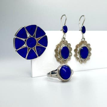 Sans prix de réserve - Ensemble de bijoux 3 pièces Bague en, Handtassen en Accessoires, Antieke sieraden