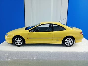 Otto Mobile 1:18 - Model sportwagen - Peugeot 406 V6 Coupé