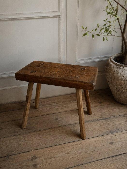 Kruk - Eik - Oude handgemaakte eikenhouten kruk, Antiek en Kunst, Kunst | Designobjecten