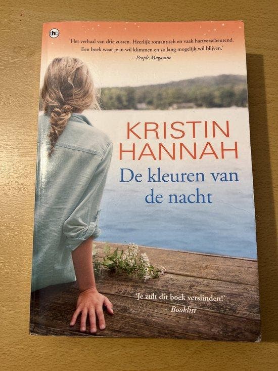 De kleuren van de nacht 9789048004560 Kristin Hannah, Boeken, Romans, Gelezen, Verzenden