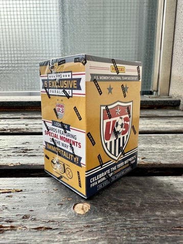 Panini US Womens National Team Soccer Set - 1 Sealed box