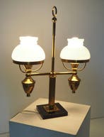 Lampe de table - bouillotte française - Laiton, verre opalin
