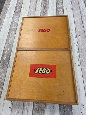 Lego Merchandise - 2 unieke originele houten Lego