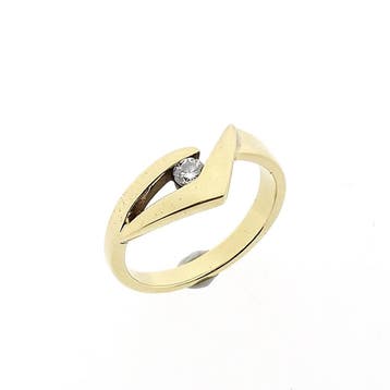 Gouden ring met diamant; 0,12 ct., Handtassen en Accessoires, Ringen, Gebruikt, Ophalen of Verzenden, Kleiner dan 17, Met edelsteen