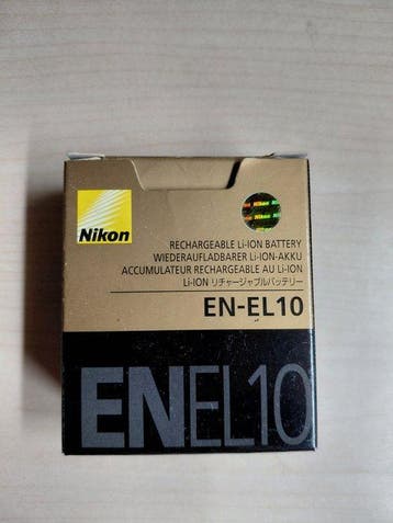 Nikon BATCH VAN ORIGINELE NIKON COOLPIX ETUI’S EN ACCU’S