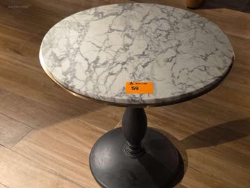 ronde tafel, Nieuw in verpakking