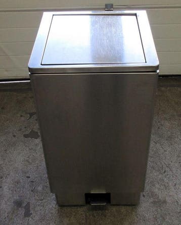 RVS Afvalbak met voetbediening, 120liter