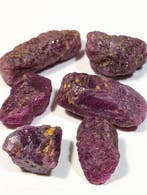 105,05 ct - Prachtige partij grote korund, variëteit Ruby,