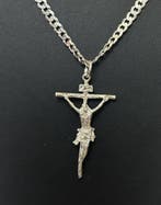 Chaîne en argent 925 avec une croix en argent 925. - Collier