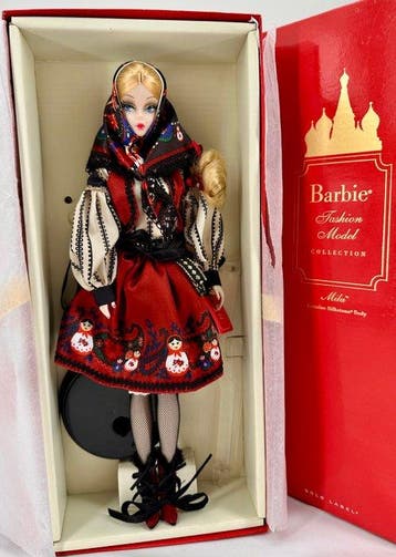 Mattel - Poupée Barbie Exclusive - Mila – Russian Fashion