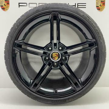 Porsche Taycan ORIGINELE 21 Mission E zwart met zomerbanden, Auto-onderdelen, Ophalen, Gebruikt, Banden en Velgen, 21 inch
