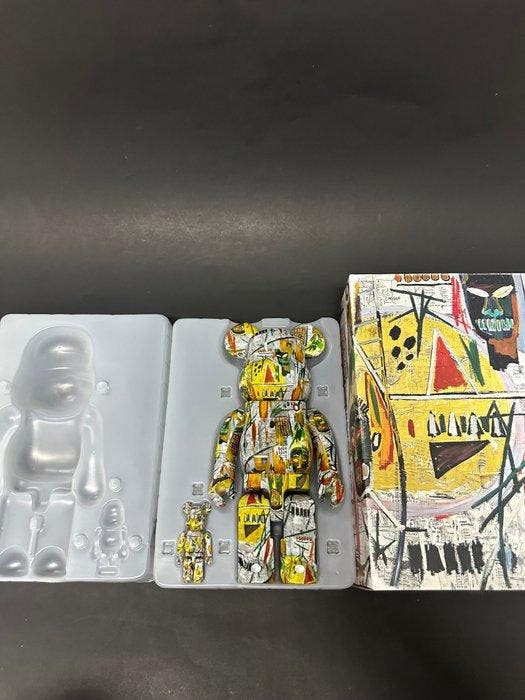 Medicom Toy - BE@RBRICK JEAN-MICHEL BASQUIAT #1 100% & 400%, Antiquités & Art, Art | Objets design