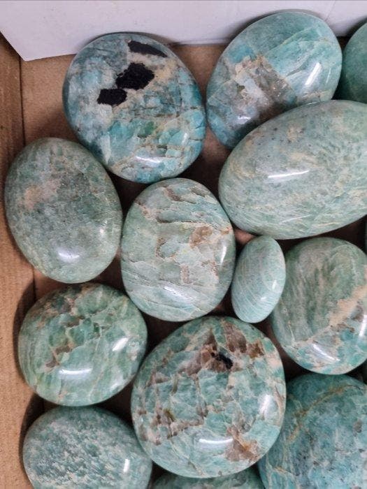 Big Lot HQ palm stones, Amazonite with smokey quartz 6,5 -, Verzamelen, Mineralen en Fossielen