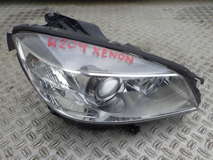 Mercedes W204 rechter xenon koplamp, Autos : Pièces & Accessoires, Éclairage, Envoi