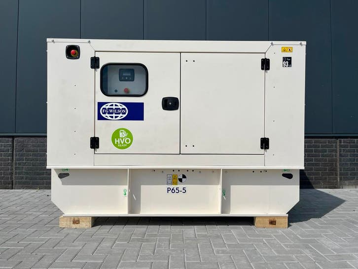 Stroomgroep FG Wilson 60 kVA, 3 fase 400V, Doe-het-zelf en Bouw, Aggregaten, 30 kVA of meer, Elektrisch startend, Geluidgedempt