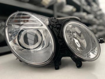 MERCEDES E KLASSE W211 XENON KL KOPLAMP RECHTS, Auto-onderdelen, Verzenden, Gebruikt, Mercedes-Benz