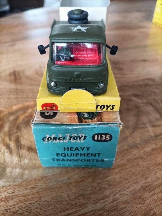 Corgi 1:43 - Model vrachtwagen - Heavy Equipment Transporter, Hobby en Vrije tijd, Modelauto's | 1:5 tot 1:12