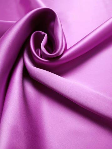 B592 - 590 x 140 cm - Fantastico Doppio raso Duchesse -