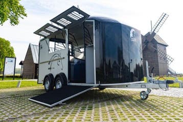 Paardentrailer 4 PAARDEN Cheval Liberté Paardenvan Langemark, 3-paards trailer
