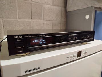 Denon - TU-560 Tuner