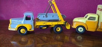Dinky Toys 1:43 - Camion miniature (2) - Bedford Pallet, Nieuw